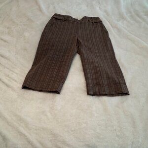 Larry Levine Stretch Plaid Short Capri Pants Size 4